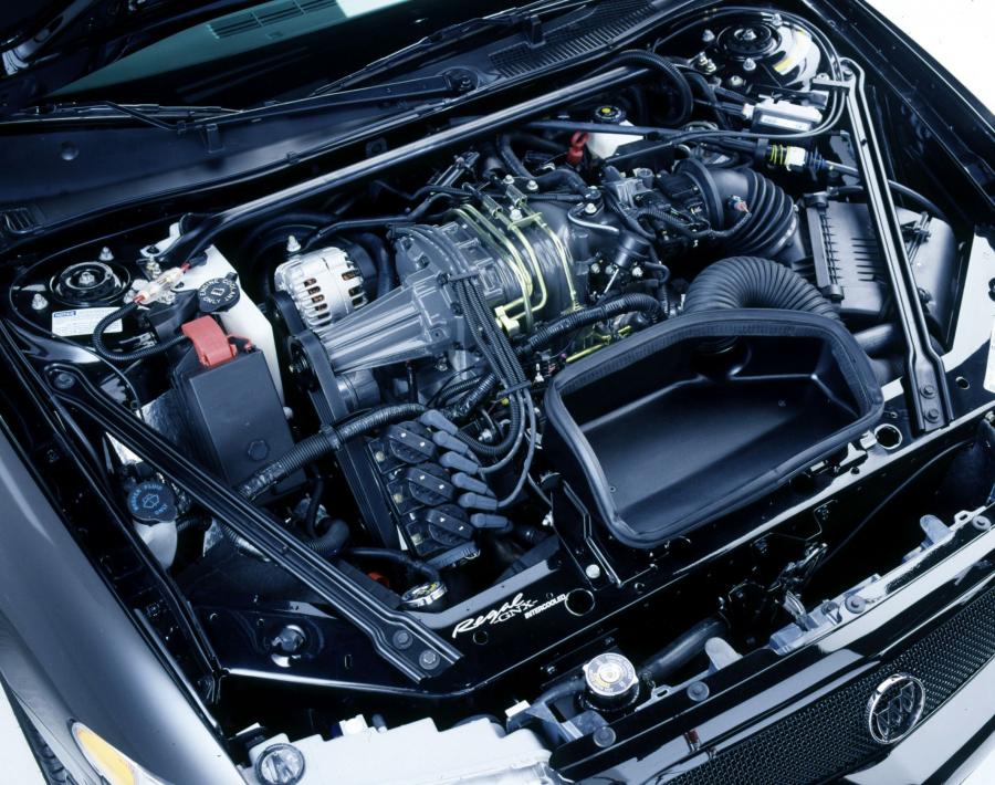  Buick Regal GNX 2000 года  (фото 4 из 11)